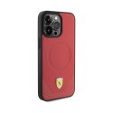 Ferrari Carbon Metal Logo MagSafe - Etui iPhone 15 Pro Max (czerwony)