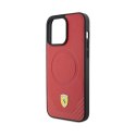 Ferrari Carbon Metal Logo MagSafe - Etui iPhone 15 Pro Max (czerwony)